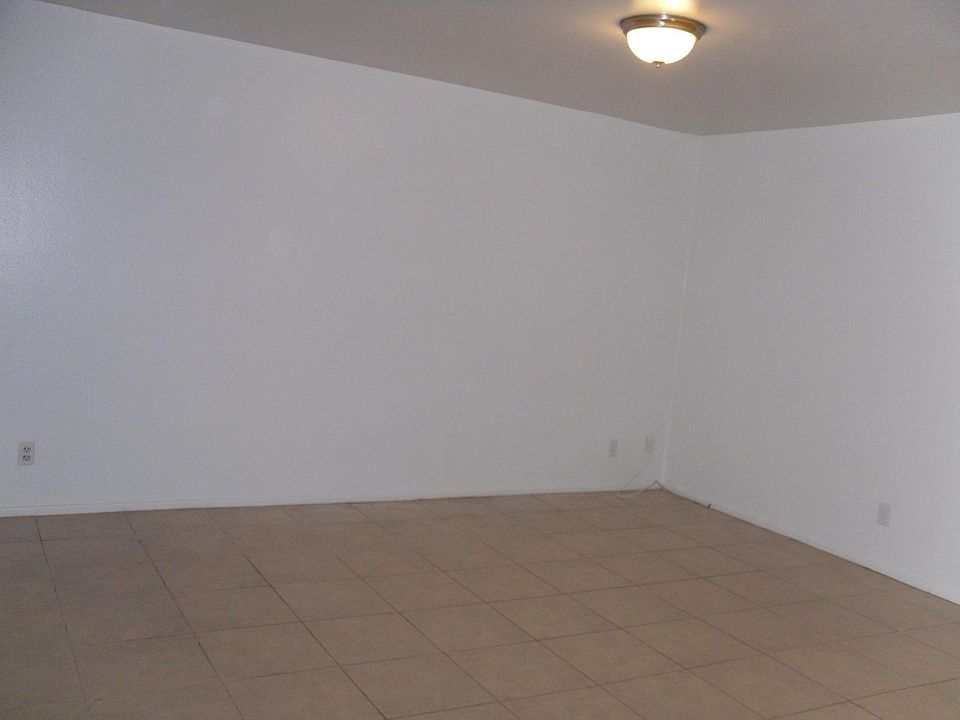 1st image of 1943 E Carver Dr