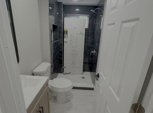 5807 Wakefield St, Philadelphia, PA 19144