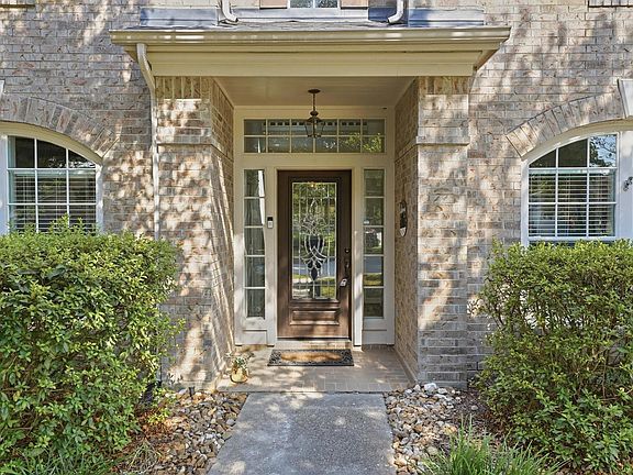 4th image of 2443 Riverway Oak Dr