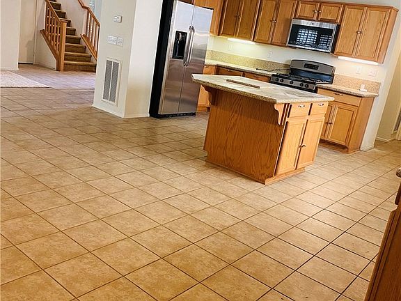 5th image of 14836 Shetland Ct