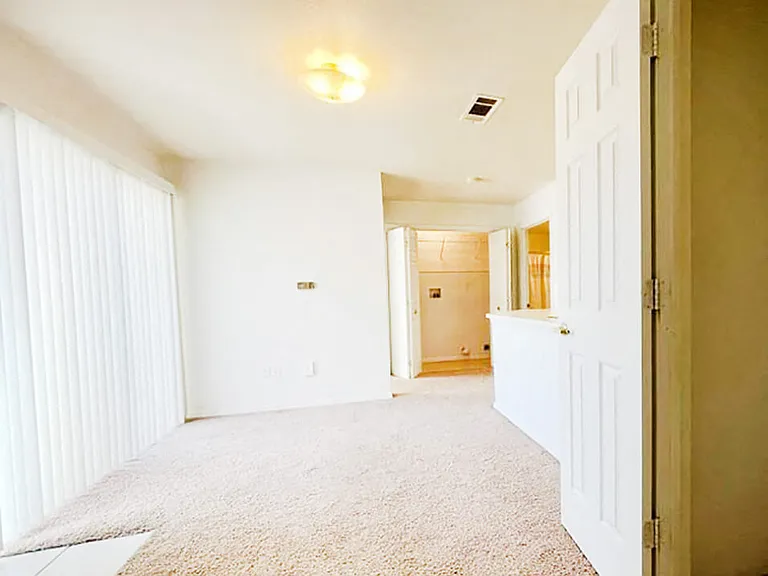 Apache Trace Apartments — Photo 17