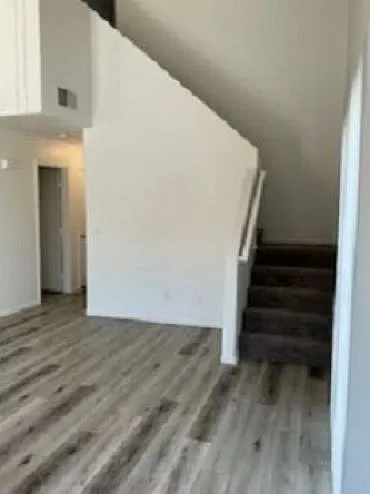 4464 Roscommon St #0 — Photo 5