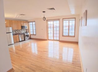 933 E 215th St FLOOR 1, Bronx, NY 10469