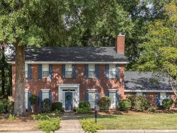 109 Shady Oak Ln, Prattville, AL 36066