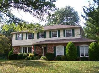459 Gateswood Dr, West Chester, PA 19380