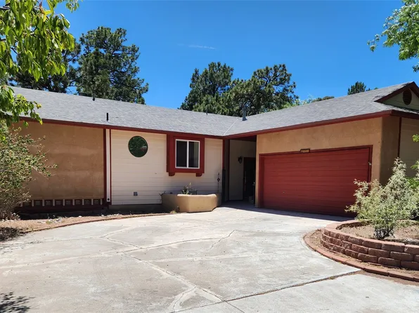 975 Tsankawi St, Los Alamos, NM 87544