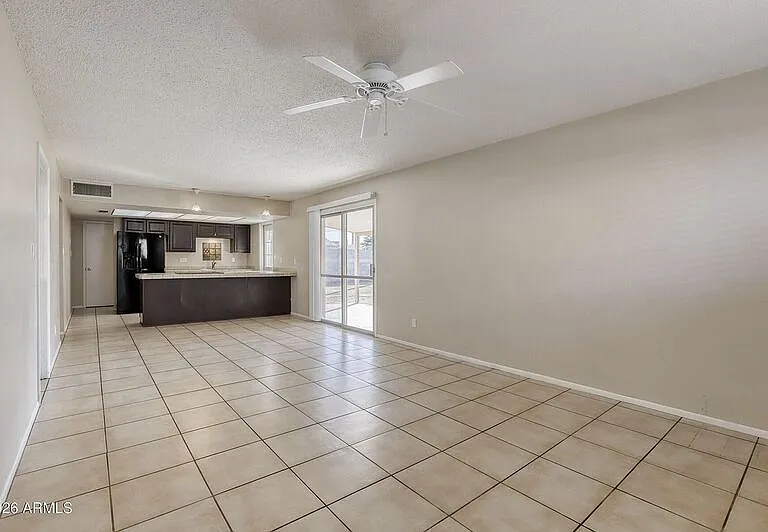 921 E Campus Dr — Photo 14