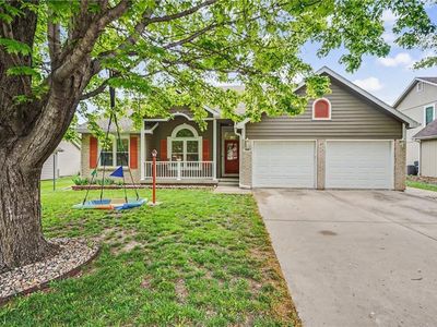 556 Brentwood Dr, Lawrence, KS, 66049