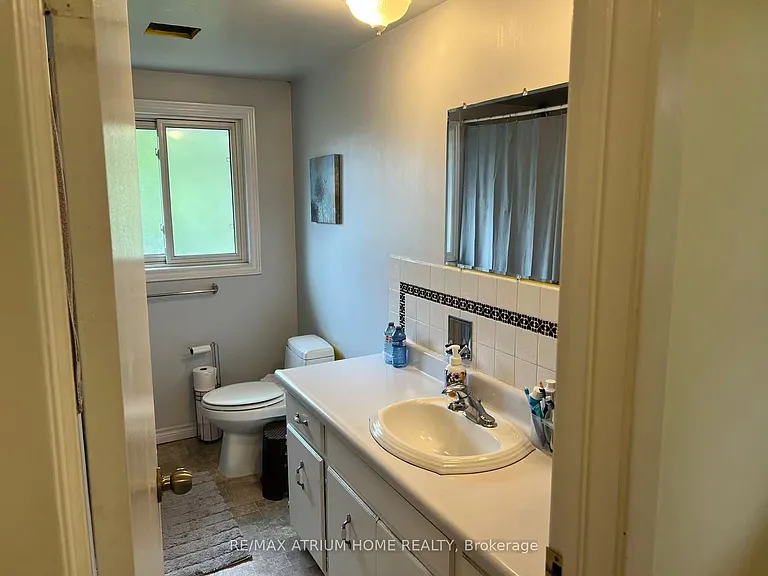 181 B Cedarvale Cres — Photo 11