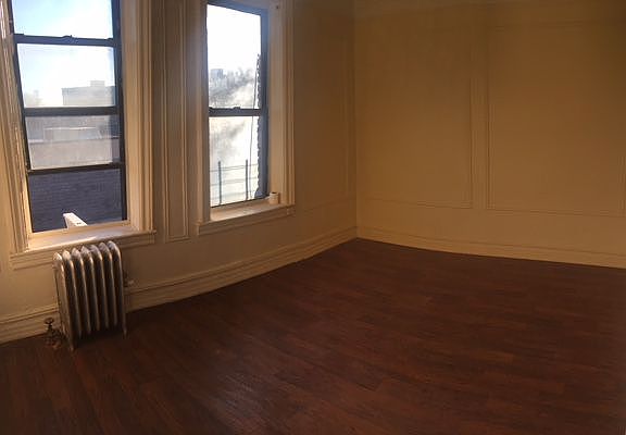3rd image of 1975 Union St APT 1B