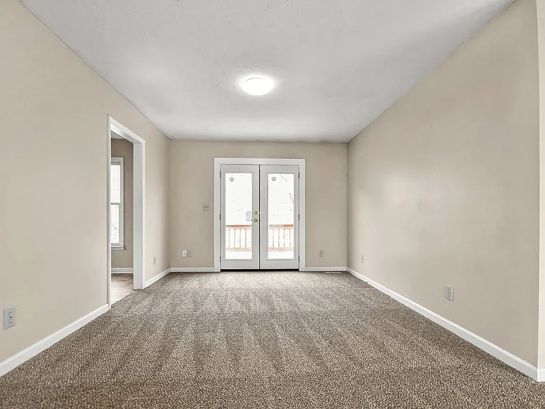 3416 Clearwater Dr — Photo 6