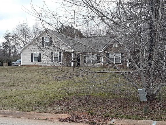 2nd image of 20 Alley Cir