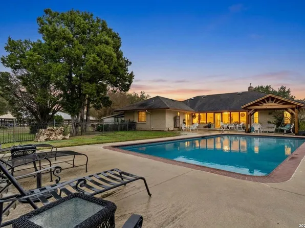 407 Windsor, New Braunfels, TX 78132