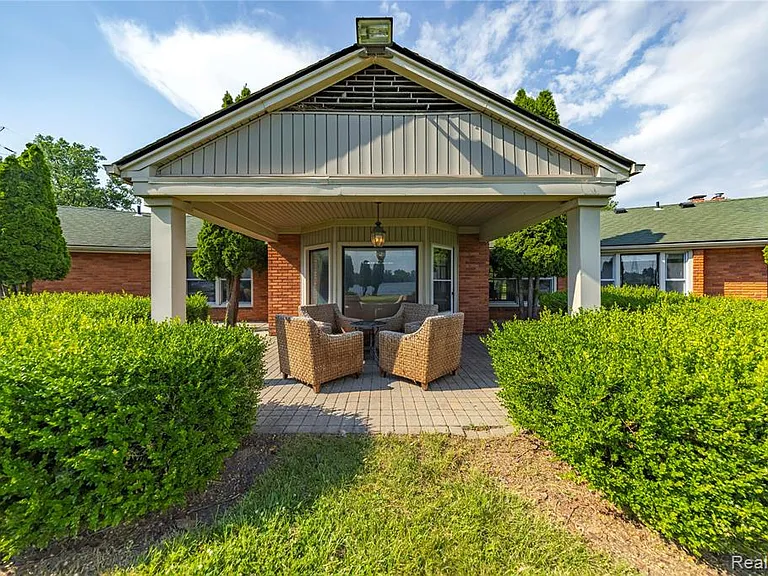 42195 Kouza Ct — Photo 20