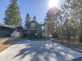 528 Edgemoor Rd, Big Bear Lake, CA 92315
