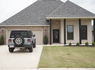 227 Barclay Blvd, Bossier City, LA 71111