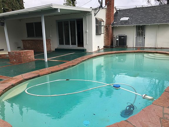 2nd image of 5525 Royer Ave