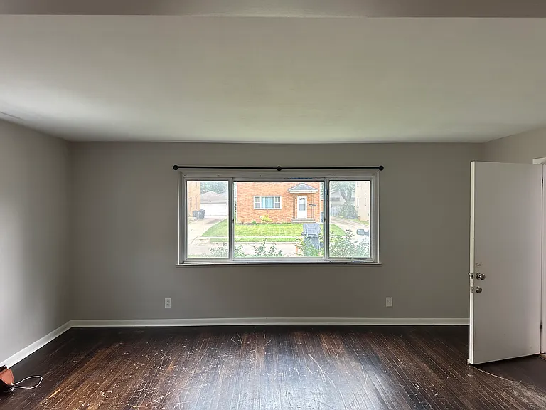 1725 Liberty Dr #1725 — Photo 6