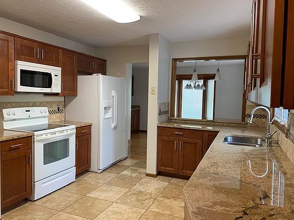 Kitchen with appliances
