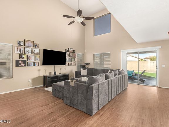 4th image of 1154 E DESERT HOLLY Drive