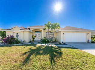 221 Sportsman Rd, Rotonda West, FL 33947