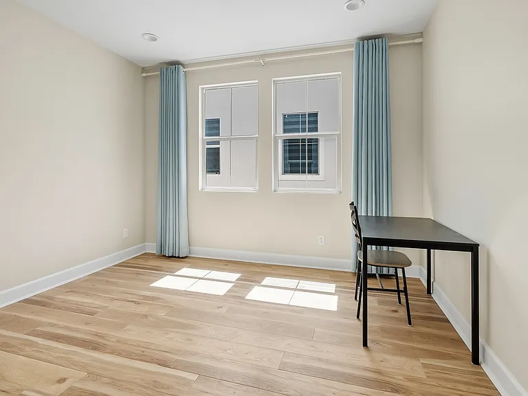 21217 Rockview Ter — Photo 41