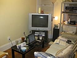 3rd image of 19 Aberdeen St APT 2