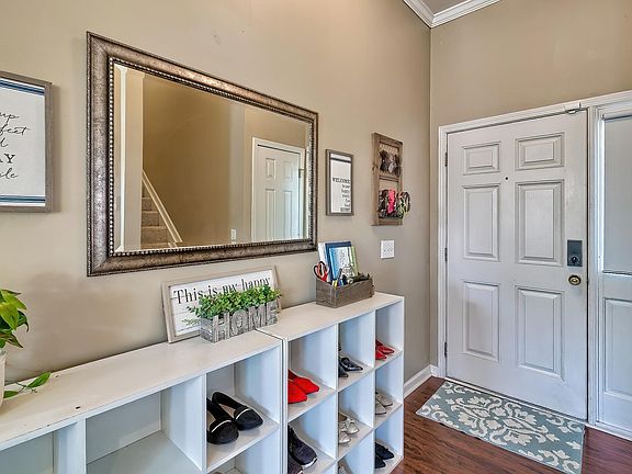 5th image of 1247 Rockwood Rd