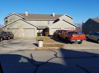 1912 NE Knollbrook St, Lees Summit, MO 64086