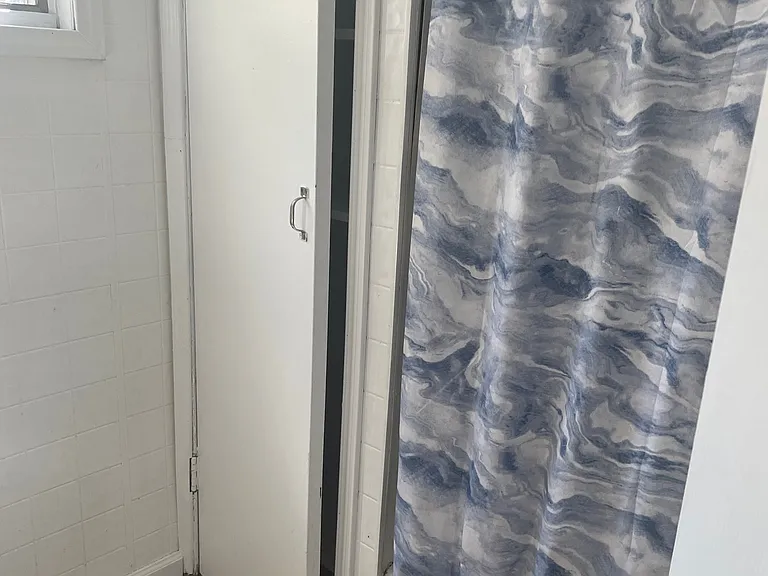 4520 Liberty Ave — Photo 11