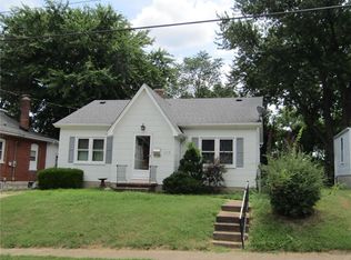 312 Olive St, Washington, MO 63090