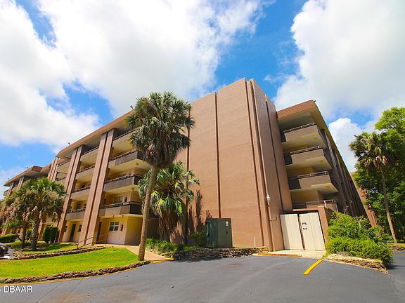 5th image of 640 N Nova Rd APT 415