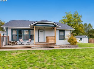 2115 SE Maple St, Hillsboro, OR 97123