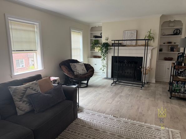 312 Washington St APT 2-3