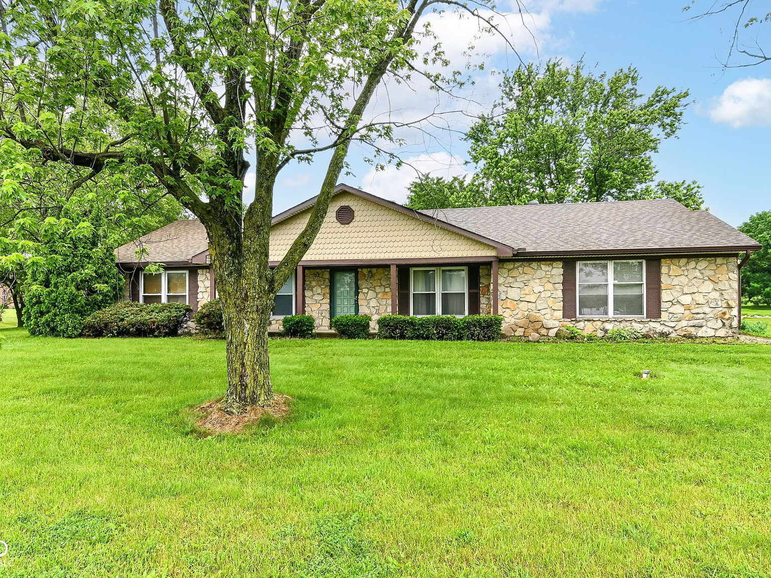 9608 Sycamore Rd, Carmel, IN 46032 | Zillow