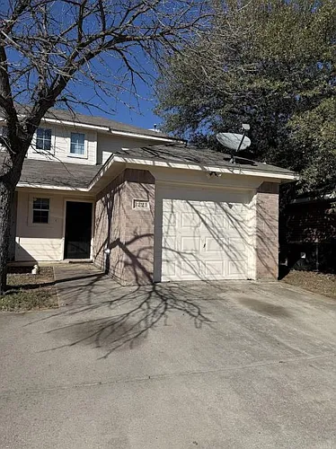 1221 Village Garden Dr Photo 1