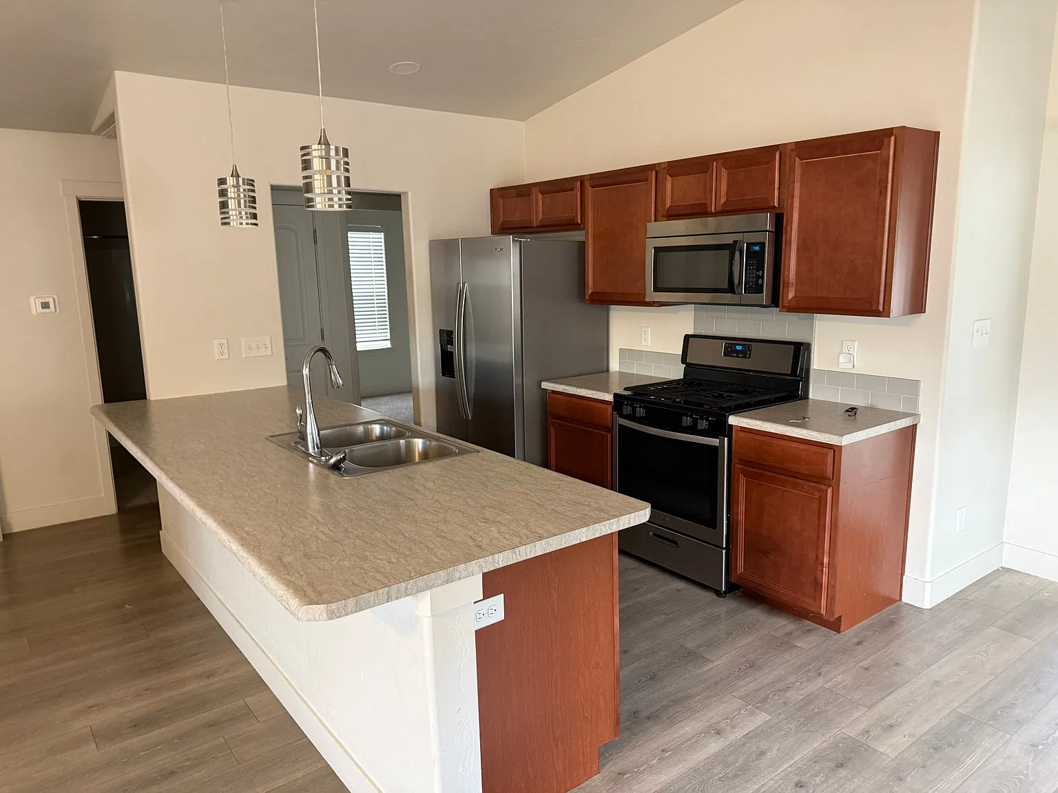 3-Bedroom, Northeast GJ — Photo 2