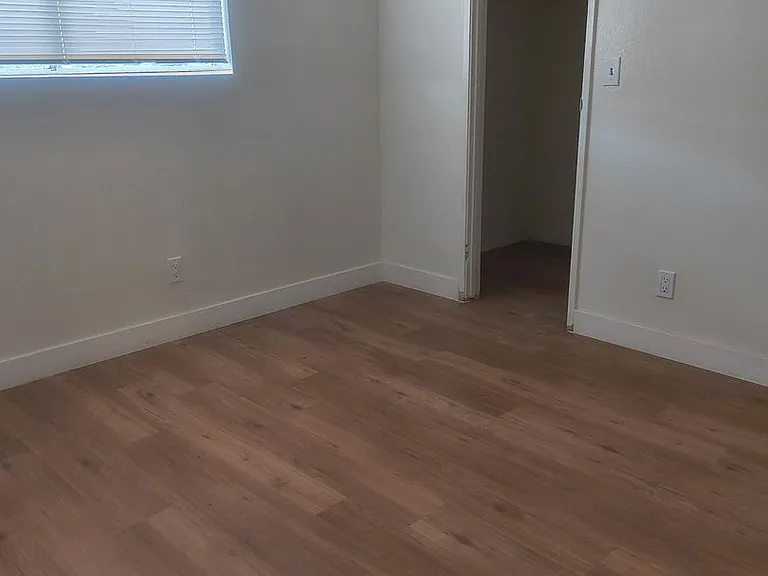 1820 Terry Ln — Photo 18