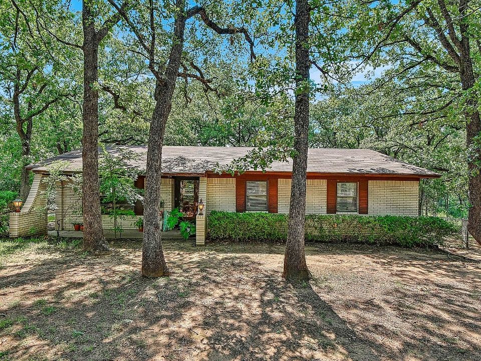 1st image of 234 Karen Dr