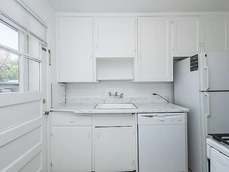 Cherry Street Townhomes — Photo 44