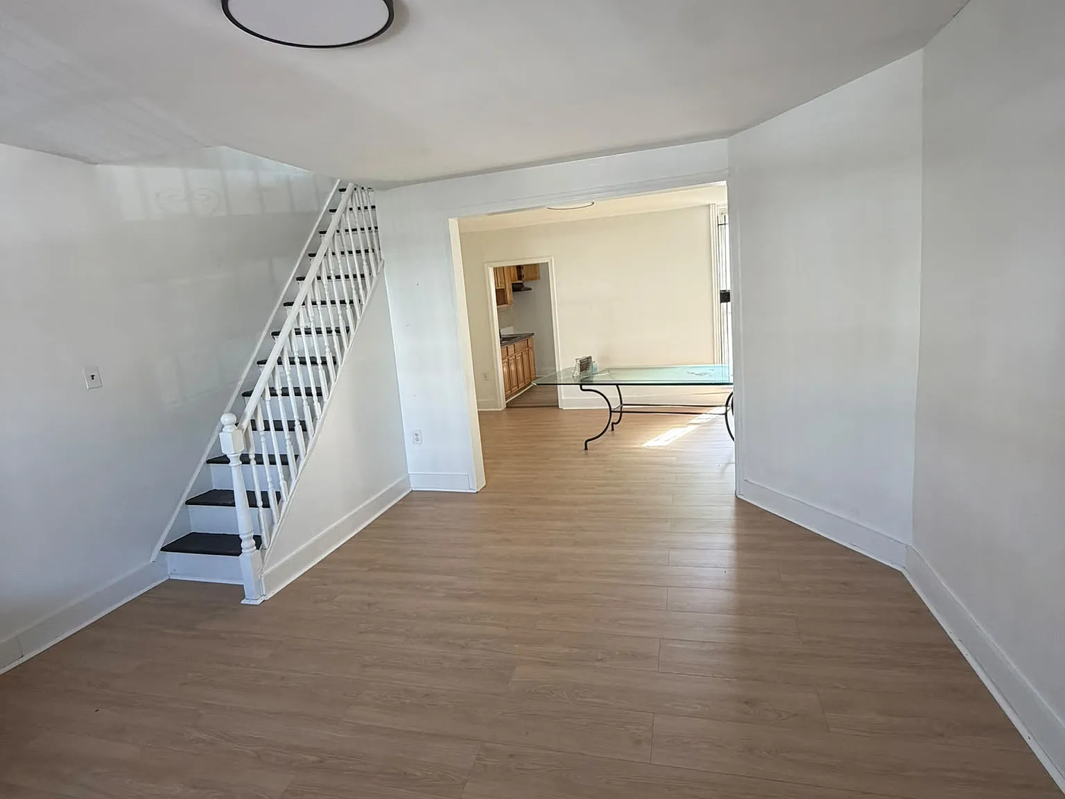 3 bed, 1156 sqft, $1,990 — Photo 1