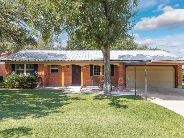 3707 1st St, Brownwood, TX 76801