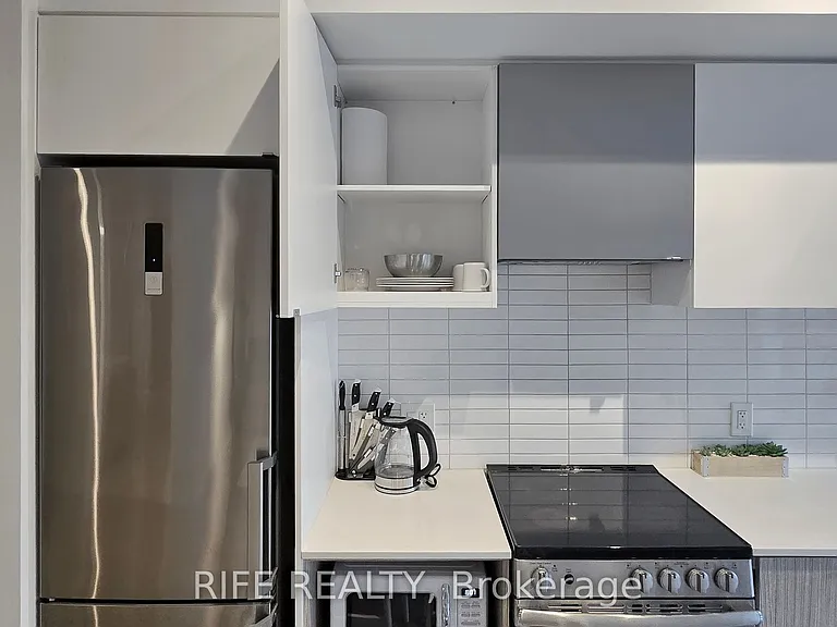 251 Jarvis St #830 — Photo 19