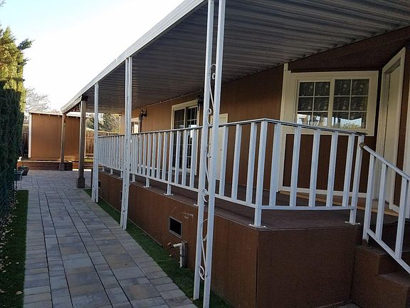 3rd image of 471 Los Encinos Ave #471