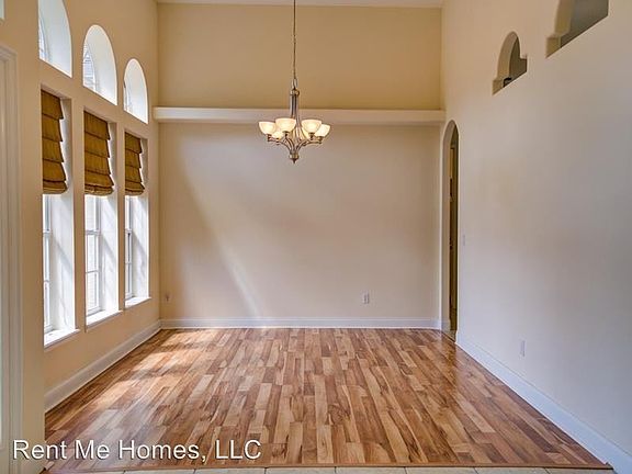 5th image of 3408 Castlebar Cir