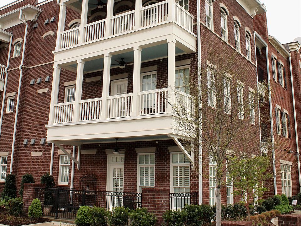 1st image of 118 Front St Suite 202