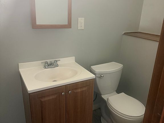 3rd image of 88 Chestnut St #1RF
