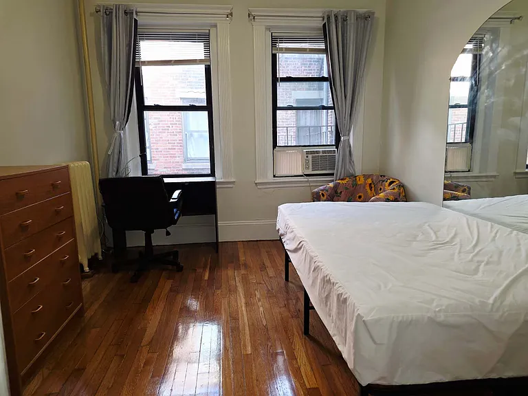 1258 Commonwealth Ave — Photo 2