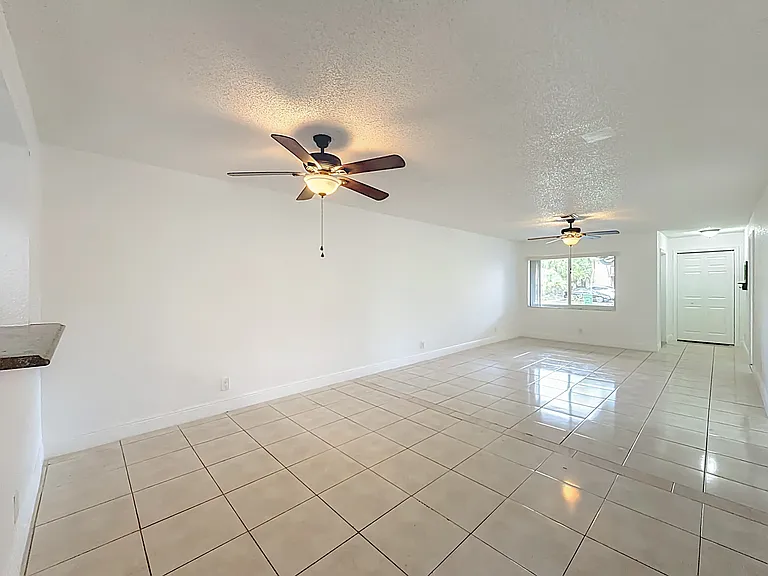 7504 NW 44th Ct #W — Photo 30