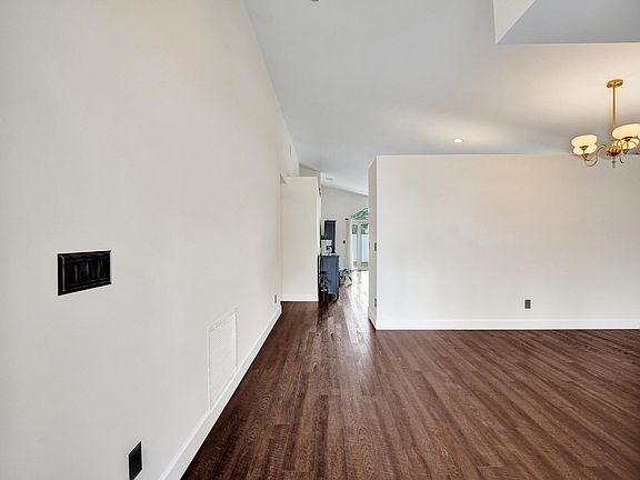 5th image of 18343 SW 5TH Court